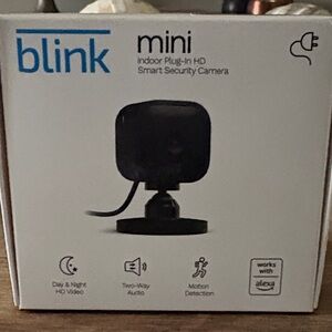 NIB Blink Mini Indoor Plug-In HD Smart Security Camera - Black